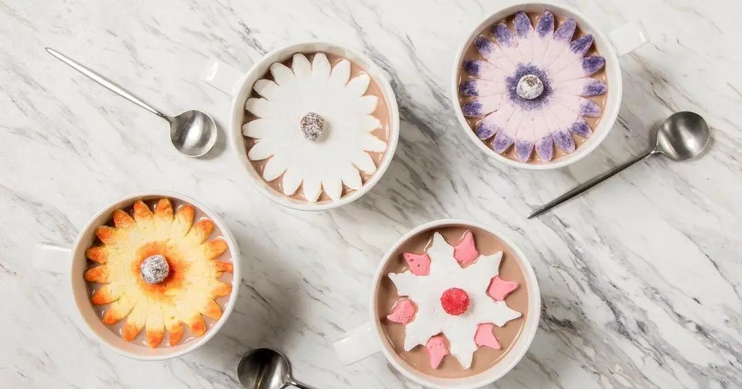 Le chocolat chaud et fleuri de Dominique Ansel passionne Instagram