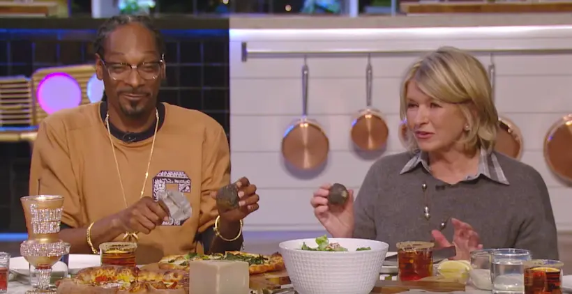 Voilà ce que font Snoop Dogg et Martha Stewart dans leur improbable émission de cuisine