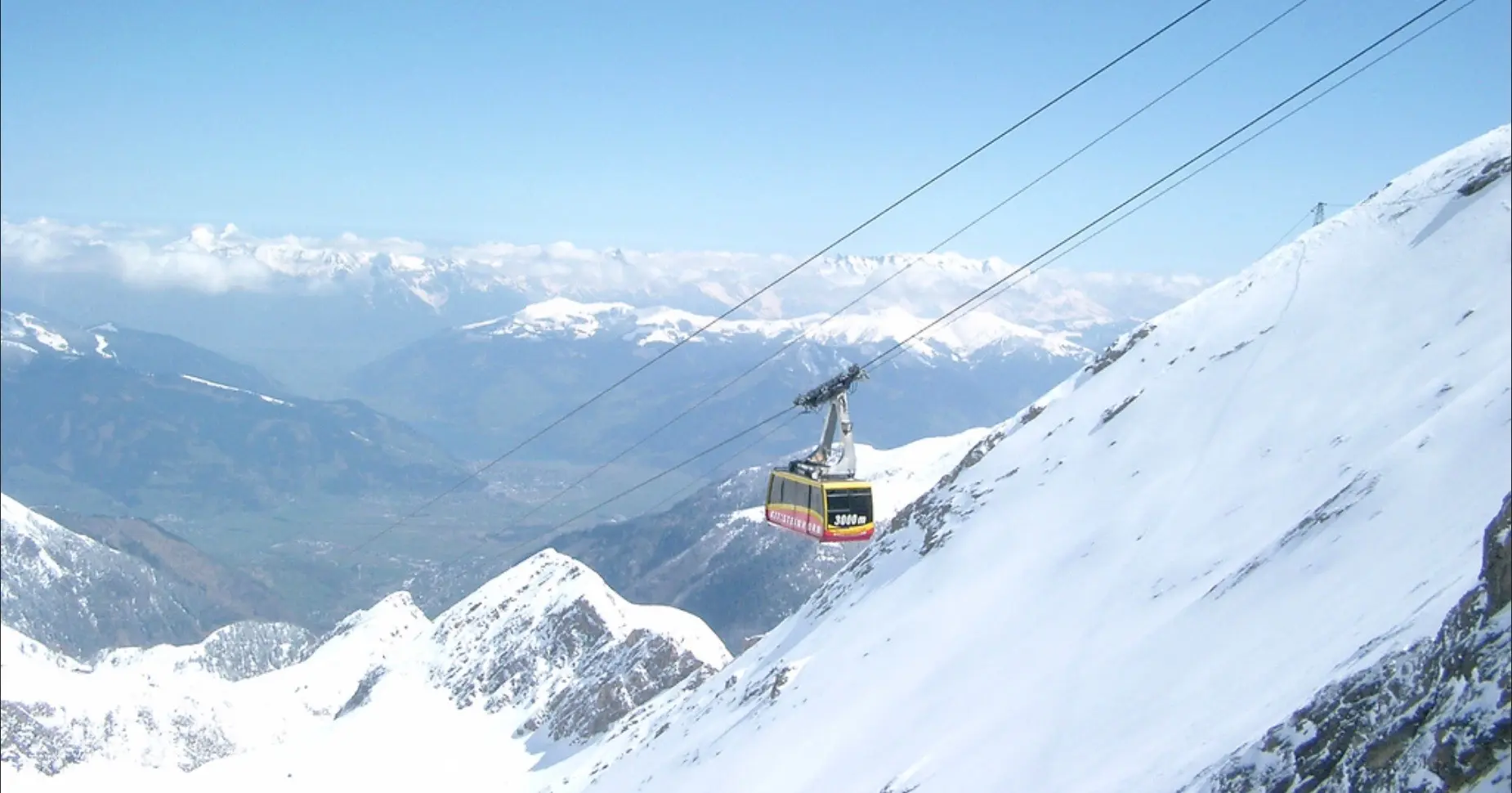 En Suisse, on peut manger une fondue dans une télécabine à 2 000 mètres d’altitude