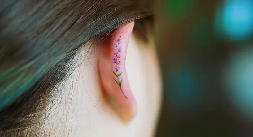 En Corée du Sud, où le tatouage est illégal, les filles se font tatouer les oreilles