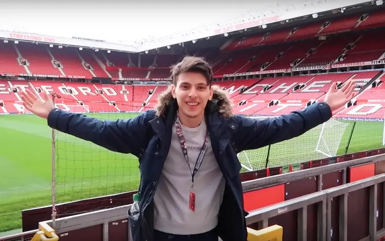 On a discuté avec un des youtubeurs qui ont passé une nuit dans les toilettes d’Old Trafford