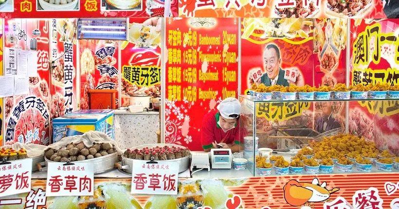 En images : la reconversion du stade olympique de Pékin en stands de fast-food colorés