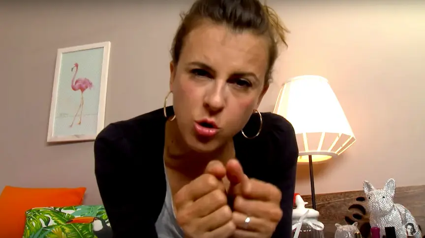 La vidéo parfaite de Nicole Ferroni en réponse aux violences conjugales