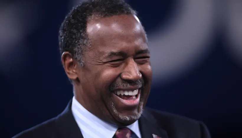 Ben Carson, futur ministre de Donald Trump, croit que Dieu a créé la Terre en 6 jours, littéralement