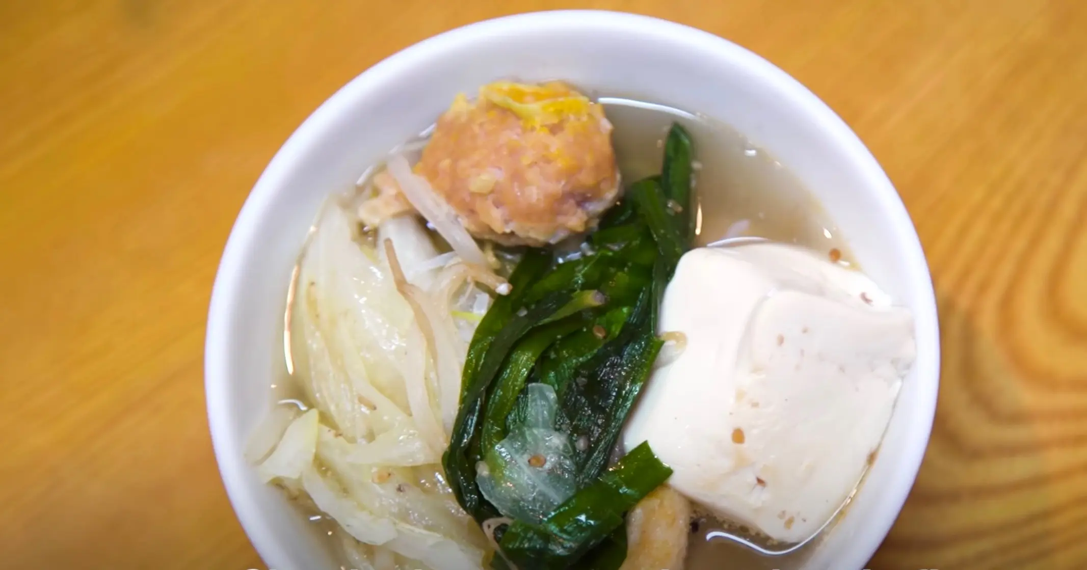 Vidéo : manger la soupe des sumos à la table d’un ancien champion
