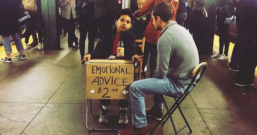 À New York, un petit garçon vend des conseils de vie dans le métro