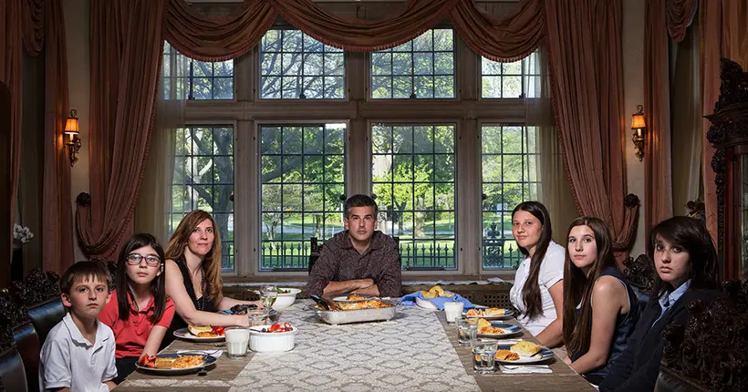 En images : une photographe s’incruste chez des familles américaines à l’heure du dîner