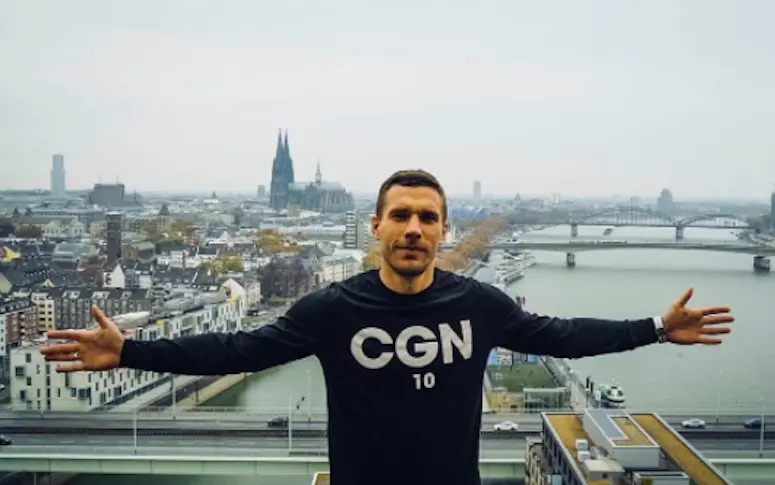 Lukas Podolski numéro 1 des charts en Allemagne avec son premier titre de rap