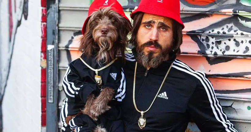 Cet homme et son chien se déguisent à l’identique pour promouvoir l’égalité