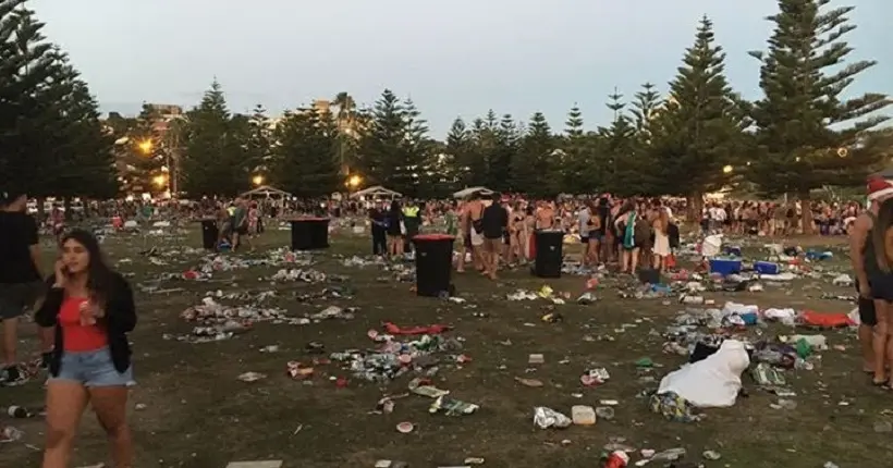 À Sydney, des jeunes fêtent Noël sur la plage… et laissent 16 tonnes de déchets derrière eux
