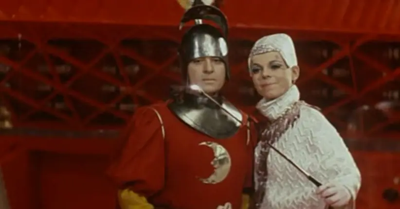 En 1969, l’une des premières perches à selfie est apparue dans un film de science-fiction