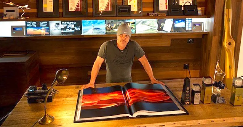 Peter Lik reçoit un prix pour son livre photo de 48 kilos