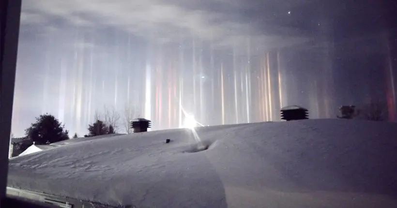 Au Canada, ce photographe a capturé le phénomène rare de colonnes lumineuses