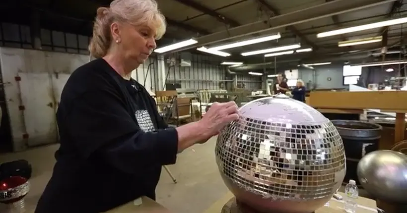 Vidéo : aux États-Unis, Yolanda Baker est la dernière reine de la boule à facettes