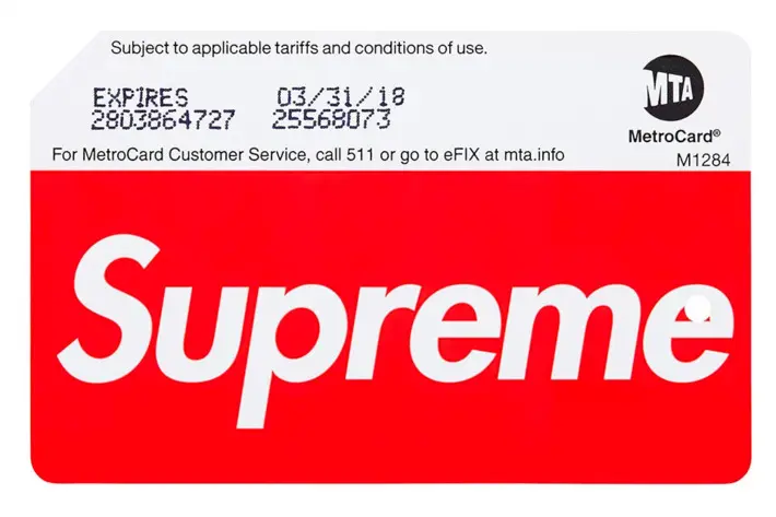 Des tickets de métro aux couleurs de la marque Supreme affolent New York