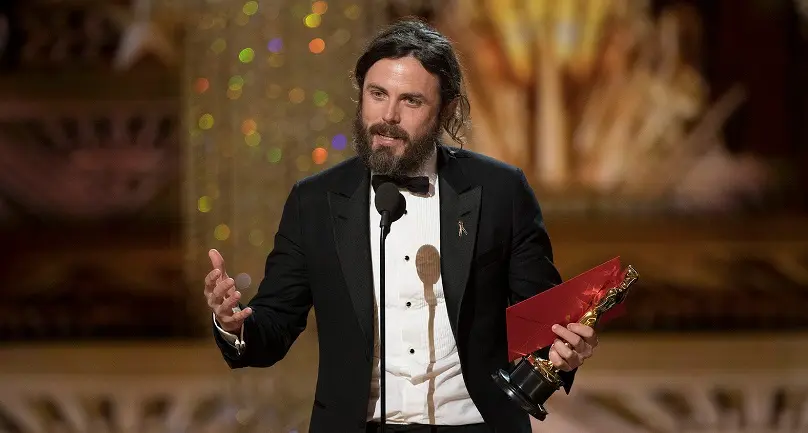 Pourquoi la victoire de Casey Affleck aux Oscars fait polémique