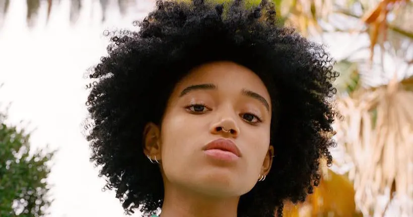 Qui est Amandla Stenberg, l’actrice et activiste de 18 ans qui prône la fierté de la femme noire ?