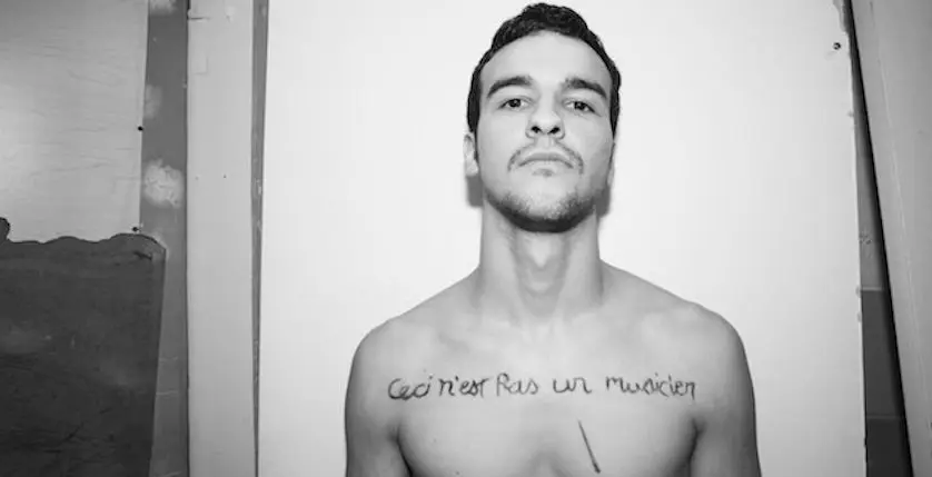 De Drake à Lenny Kravitz, tout le monde en pince pour Gabriel Garzón-Montano