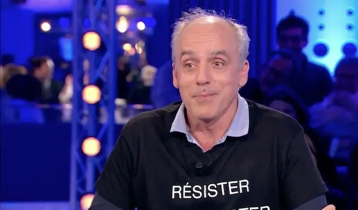 Vidéo : le fou rire gênant de l’équipe d’On n’est pas couché face à Philippe Poutou
