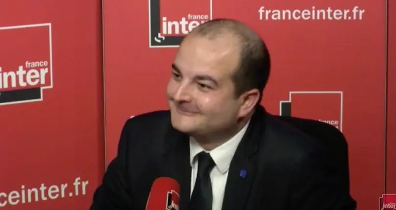 Vidéo : les réponses très approximatives du directeur de campagne de Marine Le Pen sur la fonction publique