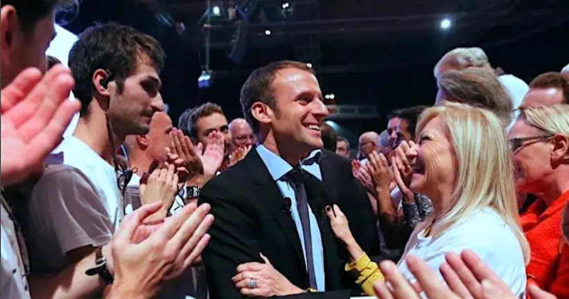 Surfant sur l’affaire Fillon, Emmanuel Macron appelle les partisans de la droite et du centre à le rejoindre