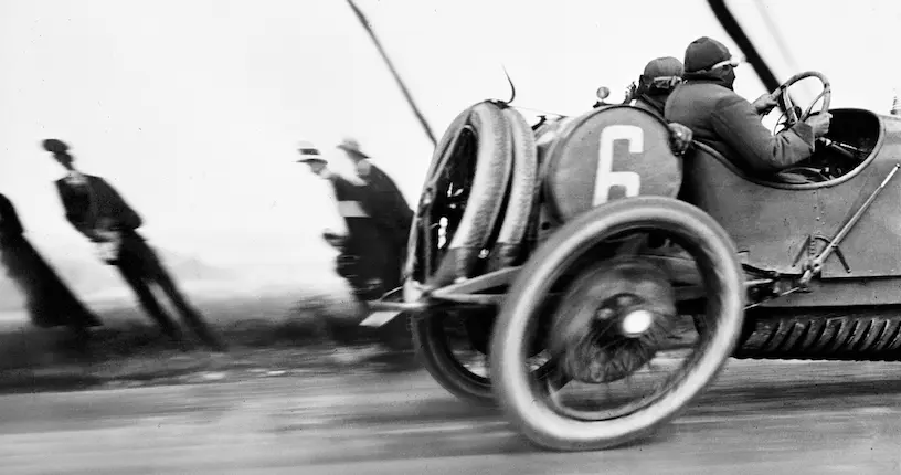 “Autophoto”, l’exposition sur le mariage surprenant entre photographie et automobile