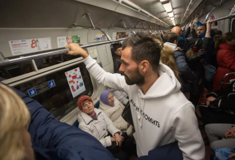 Les joueurs du Zenit empruntent le métro pour rendre hommage aux victimes de l’attentat de Saint-Pétersbourg