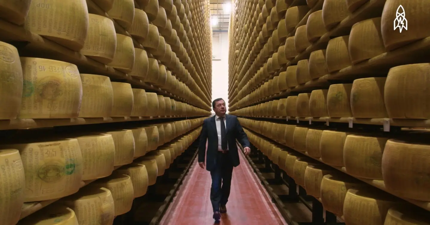 Vidéo : la banque italienne qui donne de l’argent contre des meules de fromage