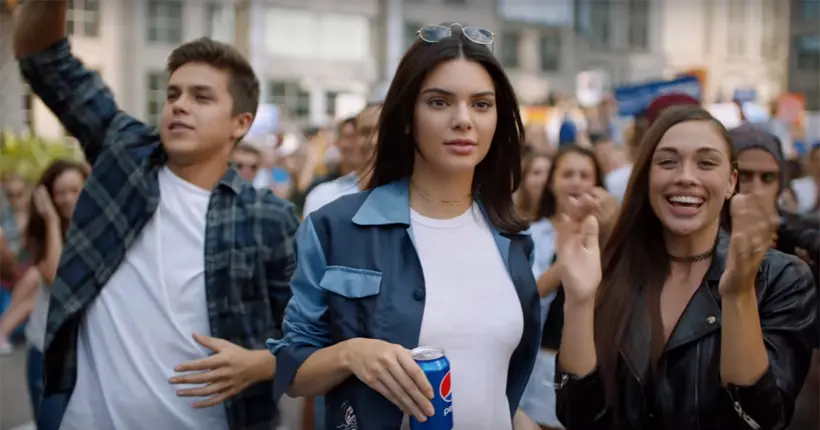 La publicité opportuniste de Pepsi avec Kendall Jenner violemment critiquée