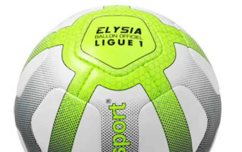 En images : découvrez Elysia, le nouveau ballon pour la Ligue 1