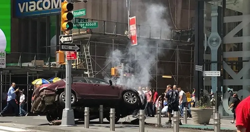 New York : une voiture fonce sur des piétons à Times Square