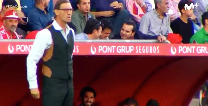 Vidéo : quand Isco se moque du costume de Tony Adams, l’entraîneur de Grenade