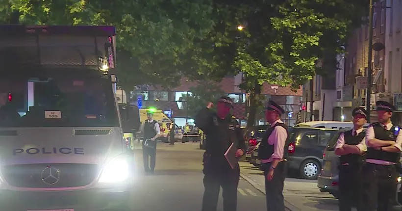 Londres : un terroriste fauche des piétons rassemblés devant une mosquée