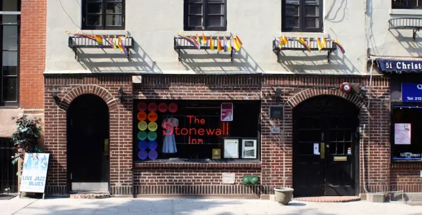 Google donne 1 million de dollars pour préserver le Stonewall Inn, haut lieu de l’histoire LGBTQ+