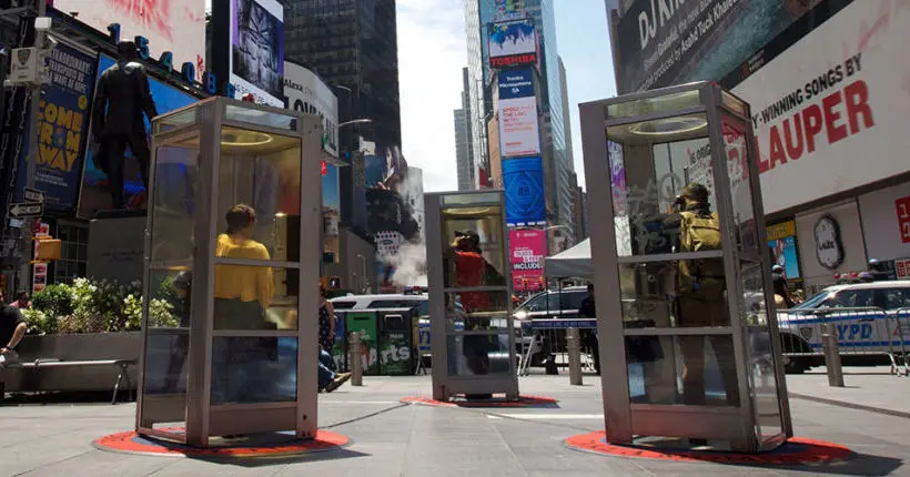 À New York, des cabines téléphoniques vous permettent d’écouter les histoires d’immigrés