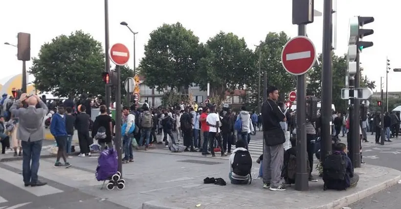 À Paris, plus de 2 700 migrants ont été évacués du campement de la Porte de la Chapelle