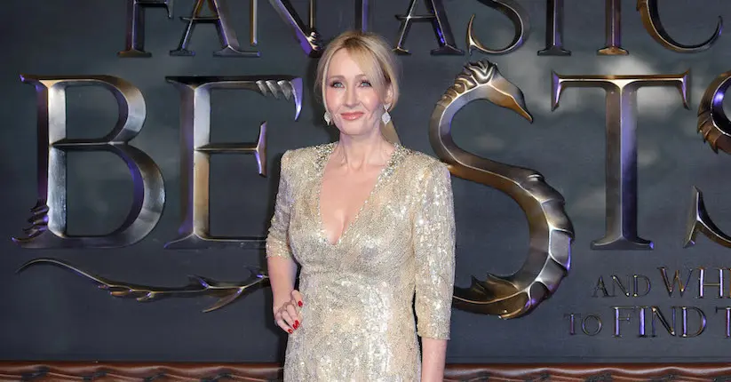 Quand J.K. Rowling cache un manuscrit sur l’une de ses robes