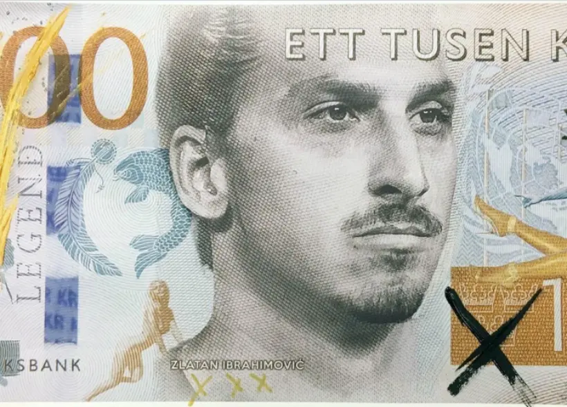 Sur Instagram, Zlatan pose avec un billet de banque à son effigie