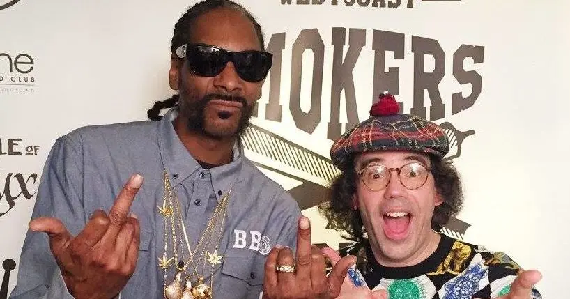 Nardwuar fête ses 30 ans de journalisme musical avec un marathon radio de ses meilleures interviews