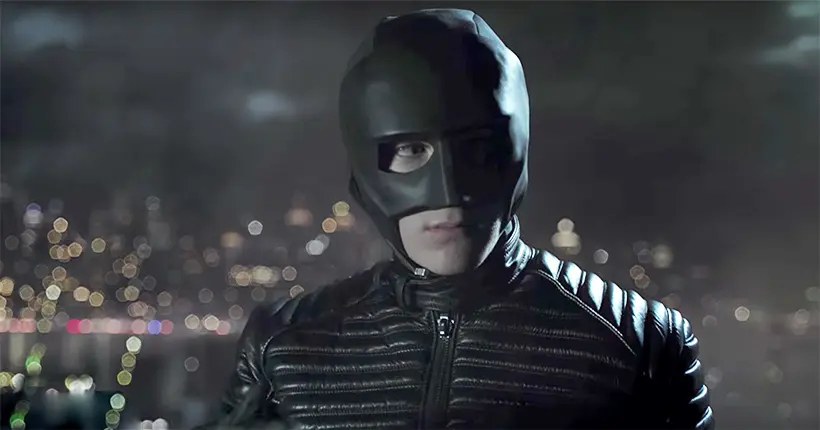 Bruce enfile son premier costume du Chevalier noir dans le nouveau teaser de Gotham