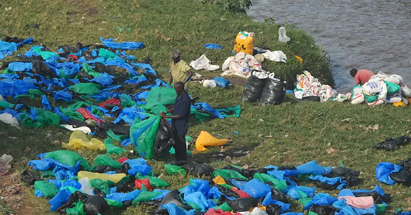 Le Kenya prohibe l’usage, la fabrication et l’importation des sacs en plastique