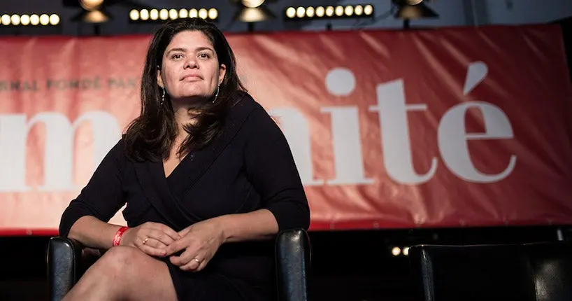 Vidéo : l’insoumise Raquel Garrido présente en tant que journaliste à la conférence de presse du Premier ministre