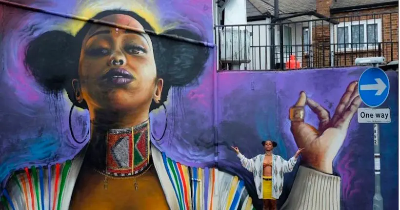 À Londres, un artiste rend hommage à des héroïnes noires du quotidien avec des fresques géantes