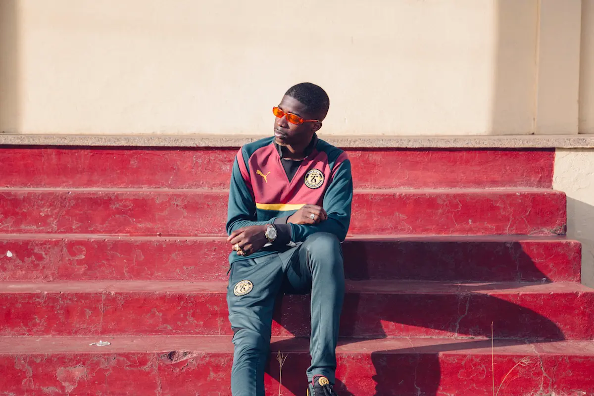 En images : MHD présente une collection streetwear inspirée du football africain
