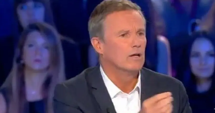 “Je lui bute la gueule” : Nicolas Dupont-Aignan en a manifestement après Stéphane Guillon