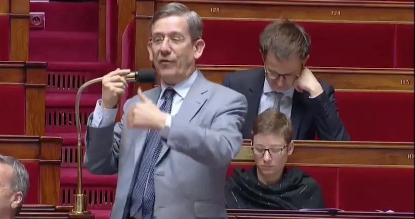 Vidéo : fou rire à l’Assemblée quand un député utilise la coke comme métaphore dans un débat sur le budget