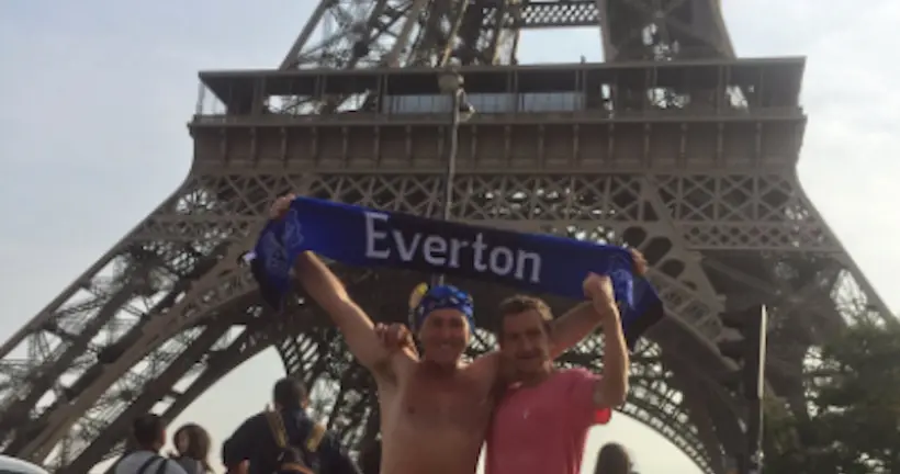 Pour la bonne cause, un fan d’Everton parcourt à pied les 1 100km entre Liverpool et Lyon… en maillot de bain
