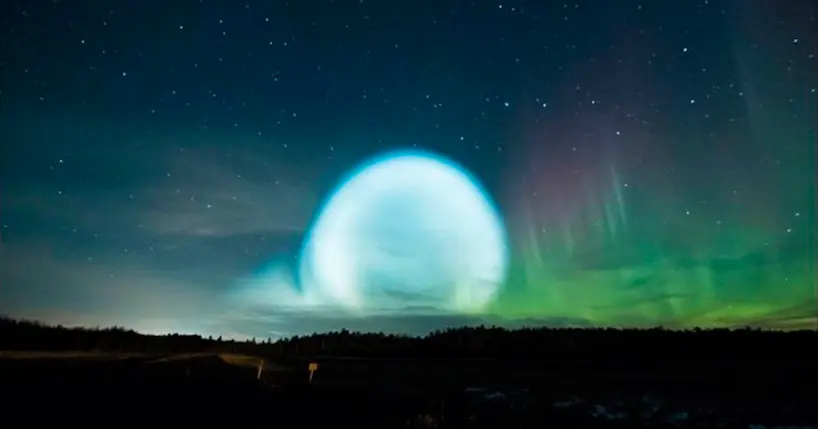 Quand une mystérieuse sphère luminescente apparaît dans le ciel sibérien