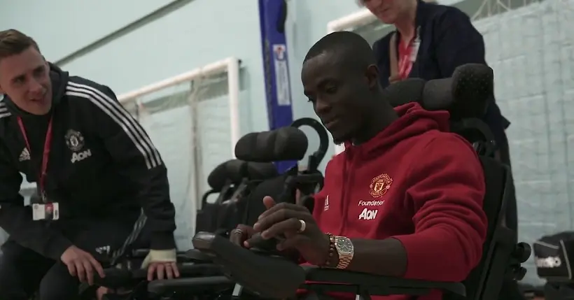 Vidéo : quand le Mancunien Eric Bailly s’essaye au foot-fauteuil