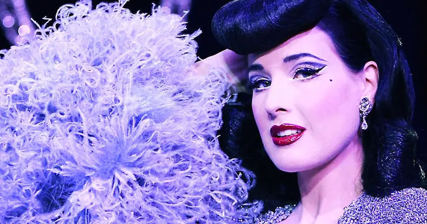 Dita Von Teese, la star du burlesque, sort un premier single composé par Sébastien Tellier